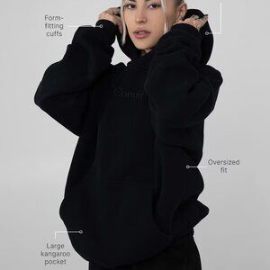 Comfrt Signature Hoodie - NWT - Medium - Black- UNISEX
